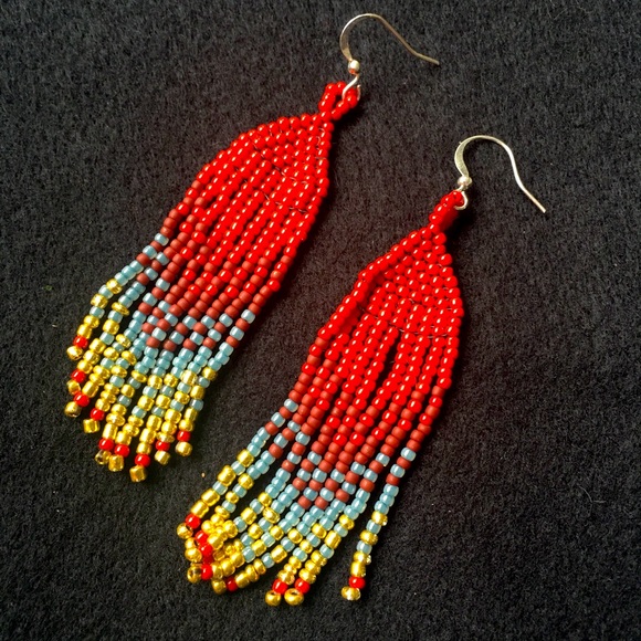 Jewelry - GorgeousHandmade Beaded earrings! ❤️💙💛